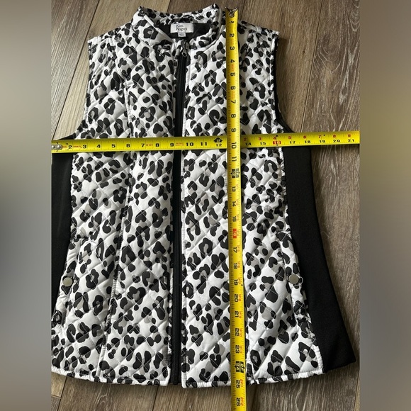 🛍️Kim Rogers black and white full zipper Vest Size Small - Picture 2 of 7